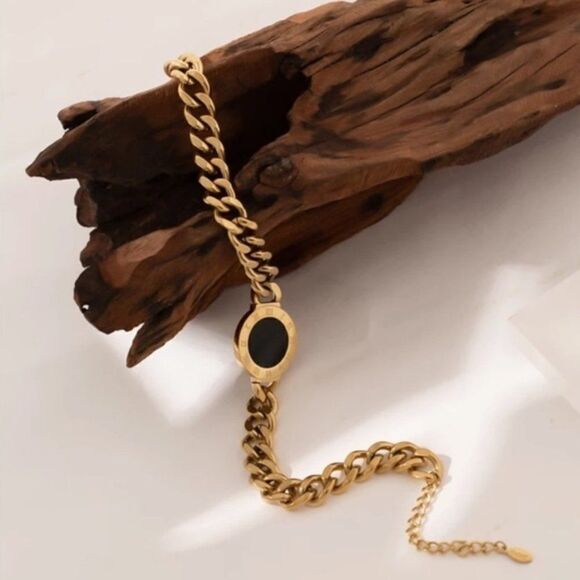 #22 Reversible Roman Numeral 18k Gold Plated Cuban Chain Shell Bracelet - Picture 8 of 10